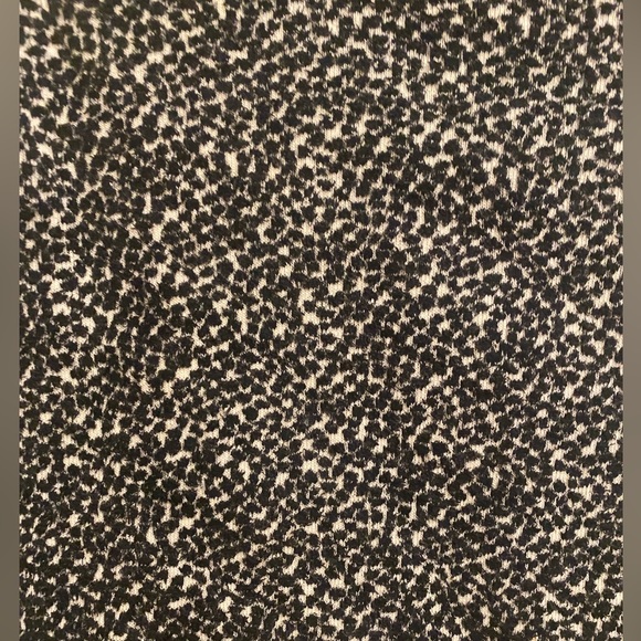 Moth Anthropologie Black White Chenille Three Quarter Sleeve Lana Sweater - Picture 5 of 7